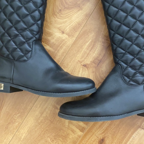 VINCE CAMUTO Foxey 2 Leather Black Knee High Boot Size 8 - Picture 7 of 7